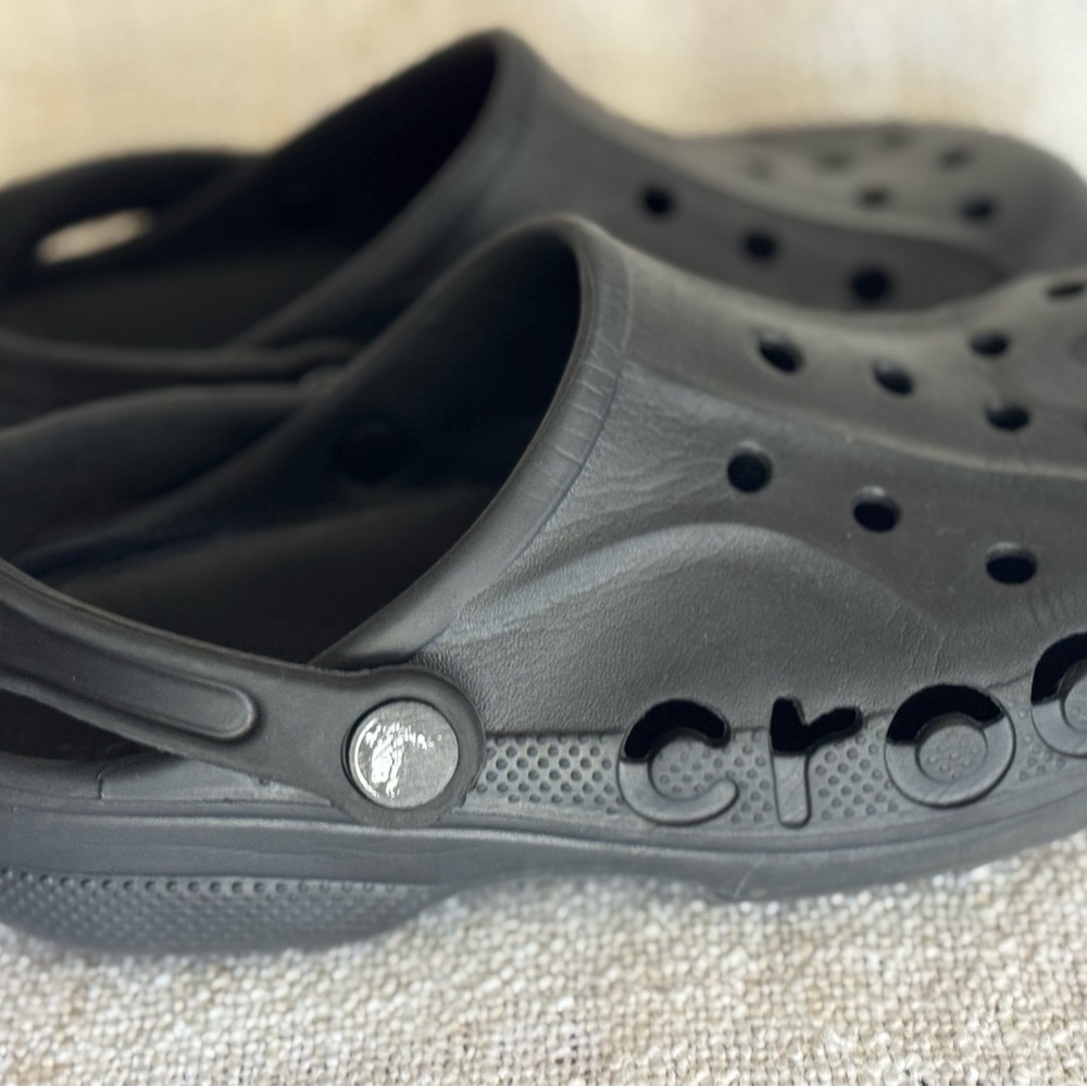 CROCS Black Slip-On Clogs